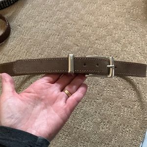 Women’s small taupe brown belt was silver buckle